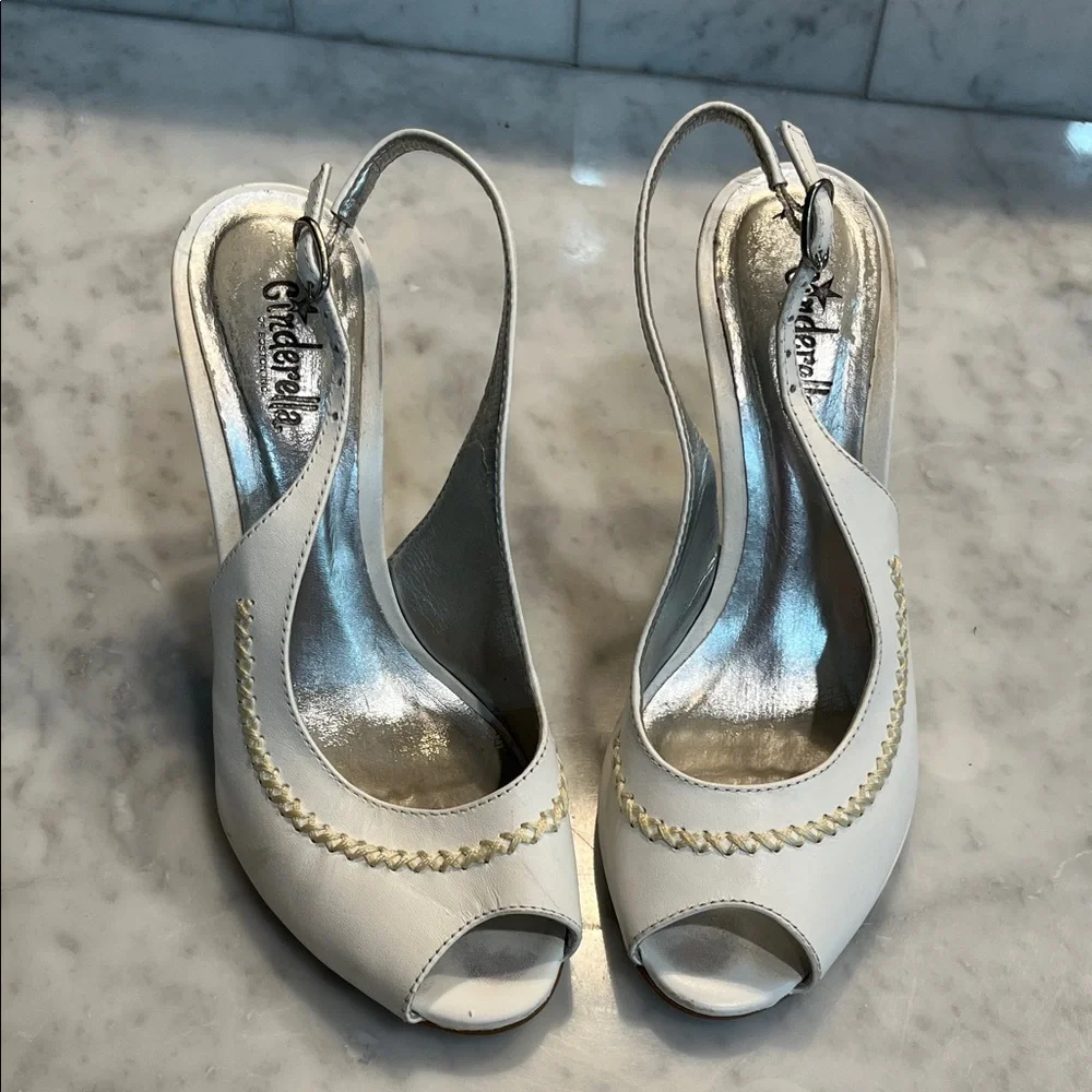 Cinderella White Slingback heels; Size 4M - Picture 2 of 12